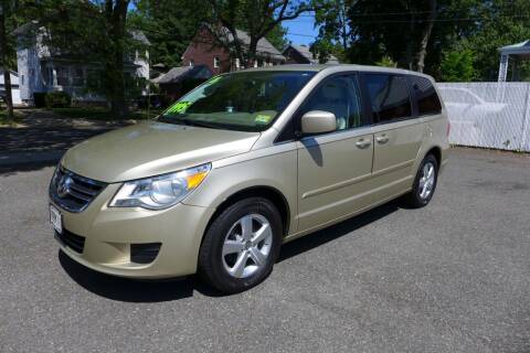 2010 Volkswagen Routan for sale at FBN Auto Sales & Service in Highland Park NJ