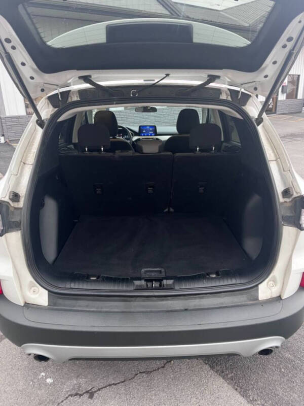 2022 Ford Escape SE