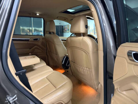 2012 Porsche Cayenne Tiptronic