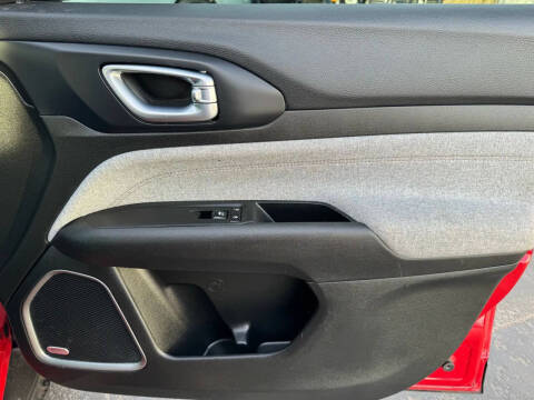 2023 Jeep Compass Latitude Lux