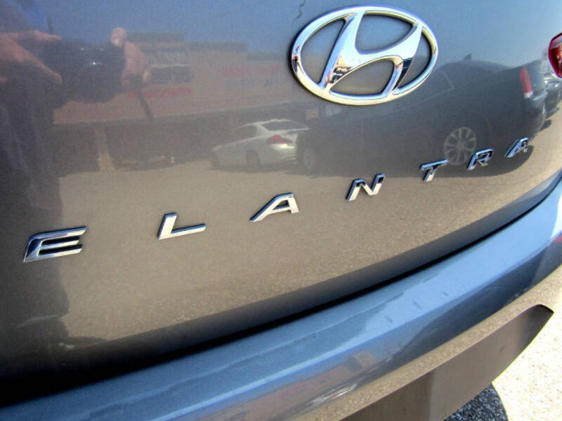 2019 Hyundai Elantra