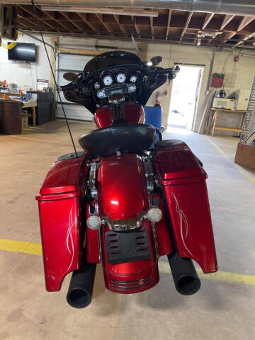 2012 Harley-Davidson Flhx103