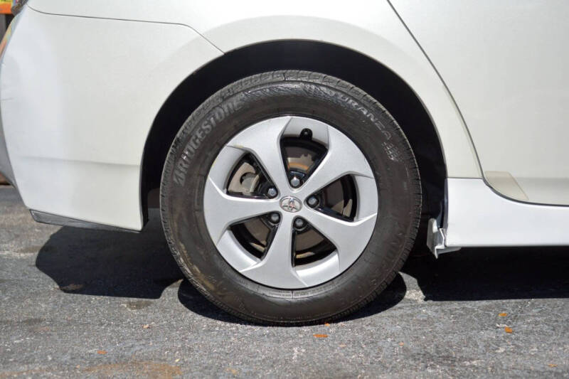 2015 Toyota Prius Three