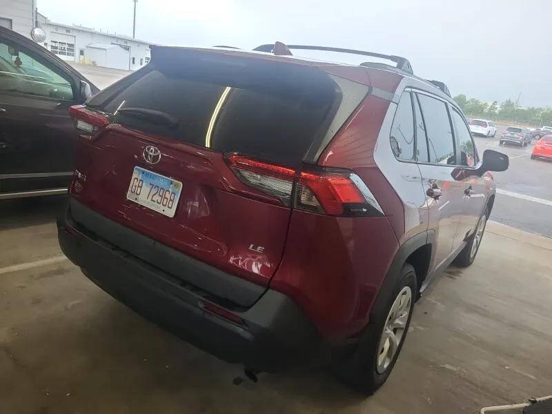 2020 Toyota RAV4 LE