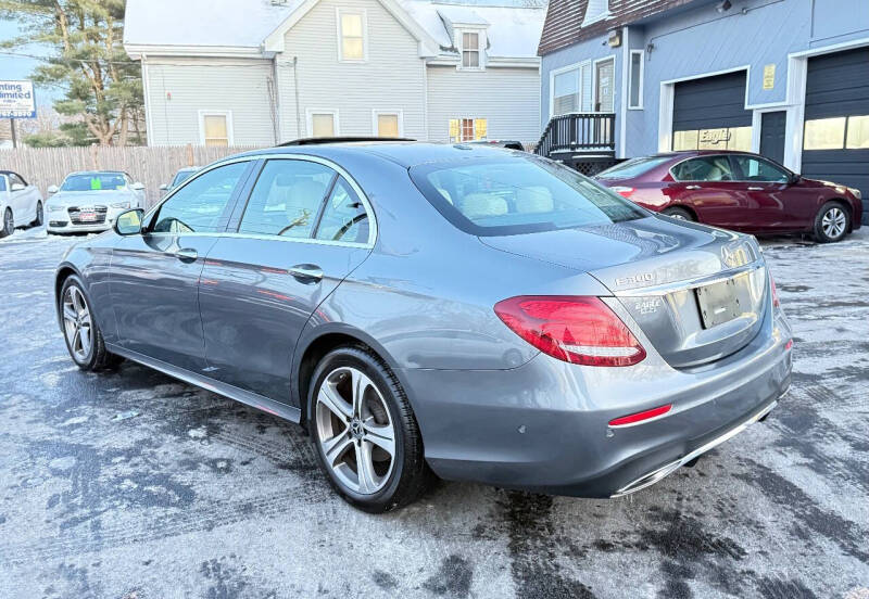 2018 Mercedes-Benz E-Class E300 photo 3