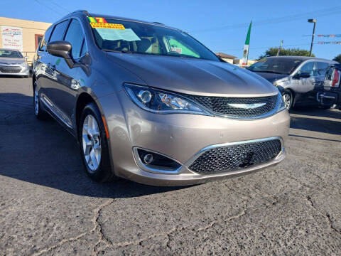 2017 Chrysler Pacifica for sale at Super Car Sales Inc. - Modesto in Modesto CA