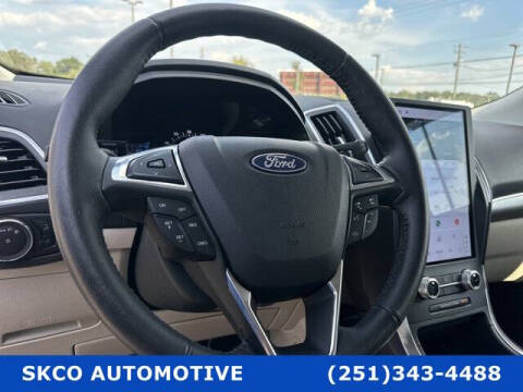 2023 Ford Edge Titanium