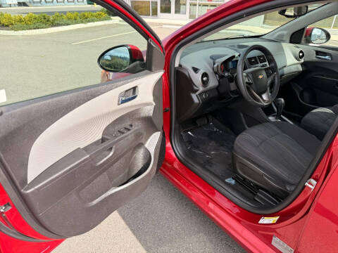 2013 Chevrolet Sonic LT Auto