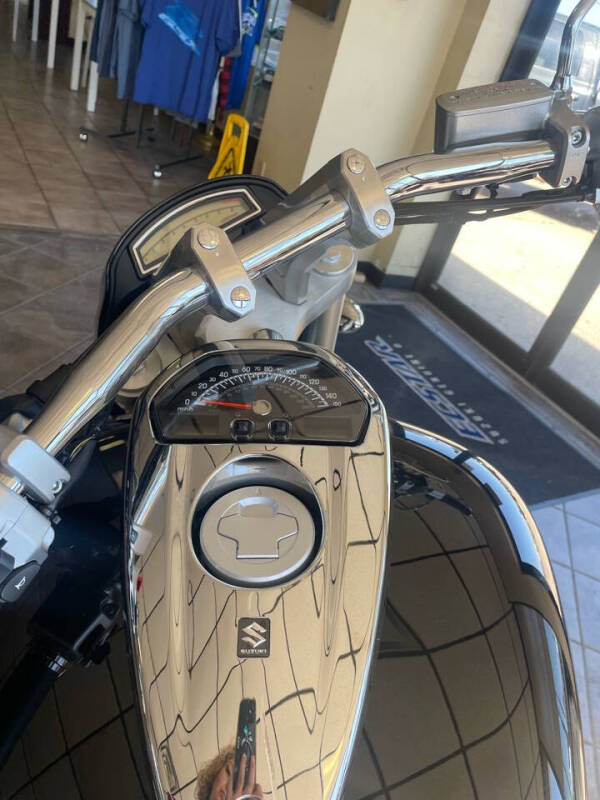 2025 Suzuki Boulevard M109R