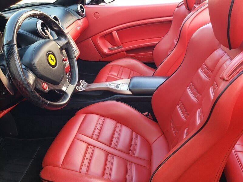 2014 Ferrari California 18