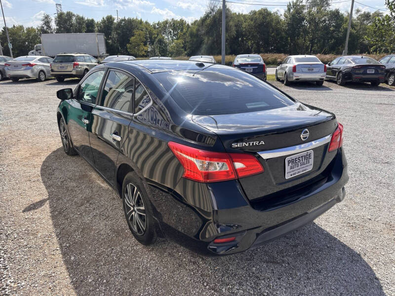 2016 Nissan Sentra SV photo 2