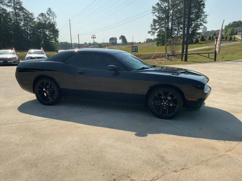 2021 Dodge Challenger SXT