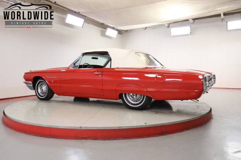 1964 Ford Thunderbird