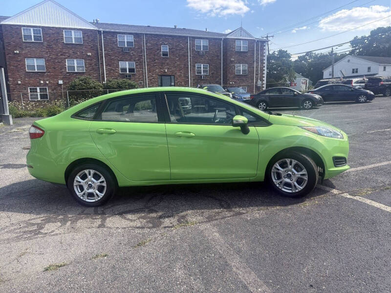 2014 Ford Fiesta SE