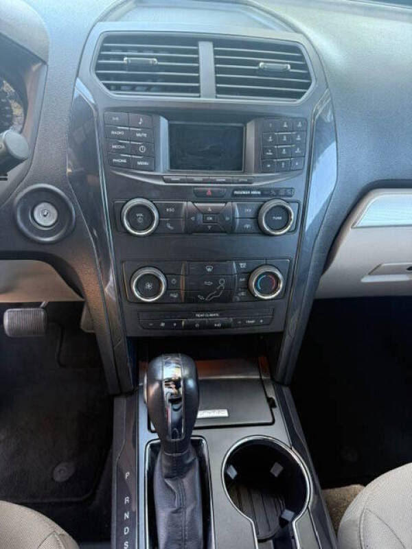 2018 Ford Explorer