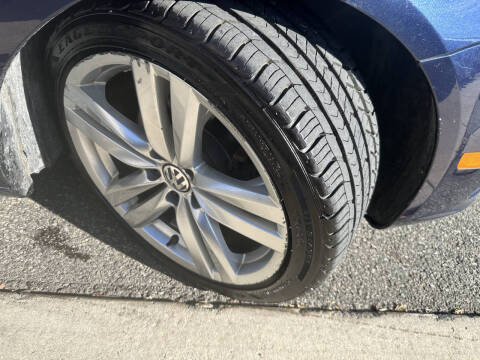 2012 Volkswagen Eos Executive SULEV