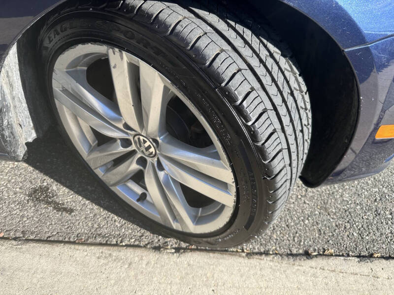 2012 Volkswagen Eos Executive SULEV