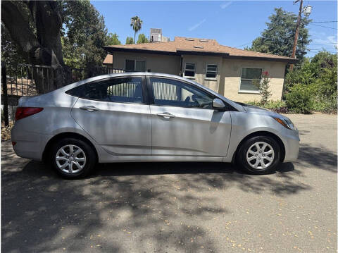 2012 Hyundai Accent GLS