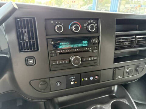 2017 Chevrolet Express 2500