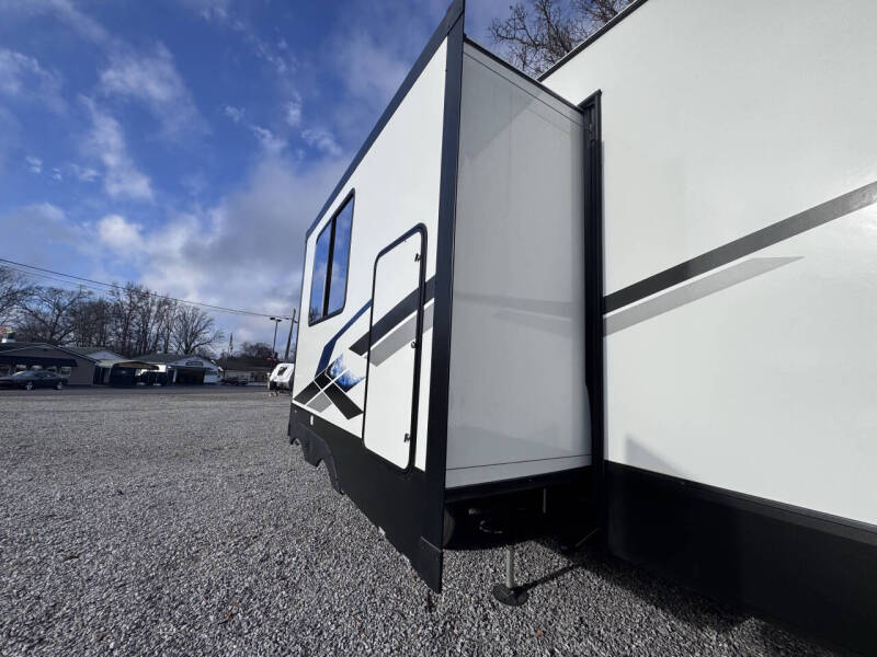 2024 Forest River ARTIC WOLF