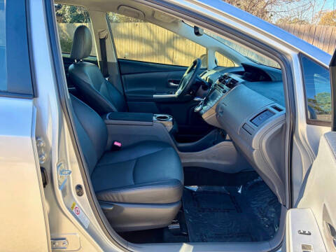 2012 Toyota Prius v Five