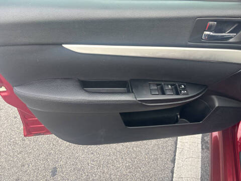 2010 Subaru Legacy 2.5i Premium