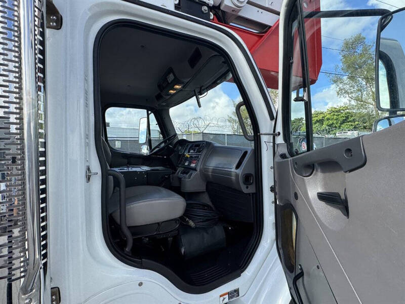 2015 Freightliner M2 112