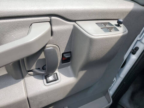 2017 Chevrolet Express LS 3500