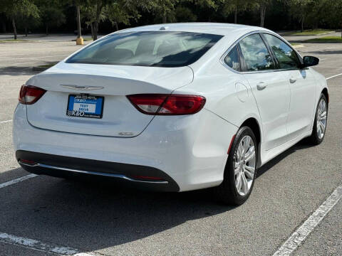 2015 Chrysler 200 Limited