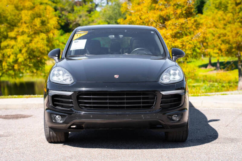 2017 Porsche Cayenne Platinum Edition