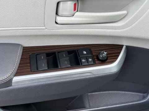 2021 Toyota Sienna LE 8-Passenger