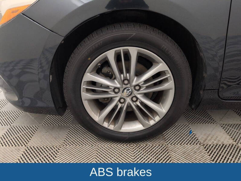 2016 Toyota Camry SE