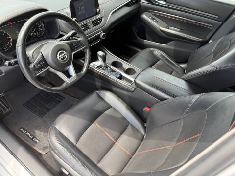 2022 Nissan Altima 2.5 SR