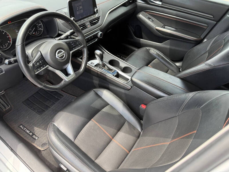 2022 Nissan Altima 2.5 SR