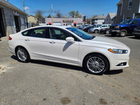 2014 Ford Fusion SE