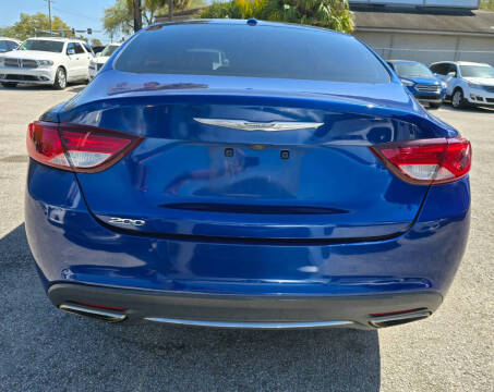 2015 Chrysler 200 C