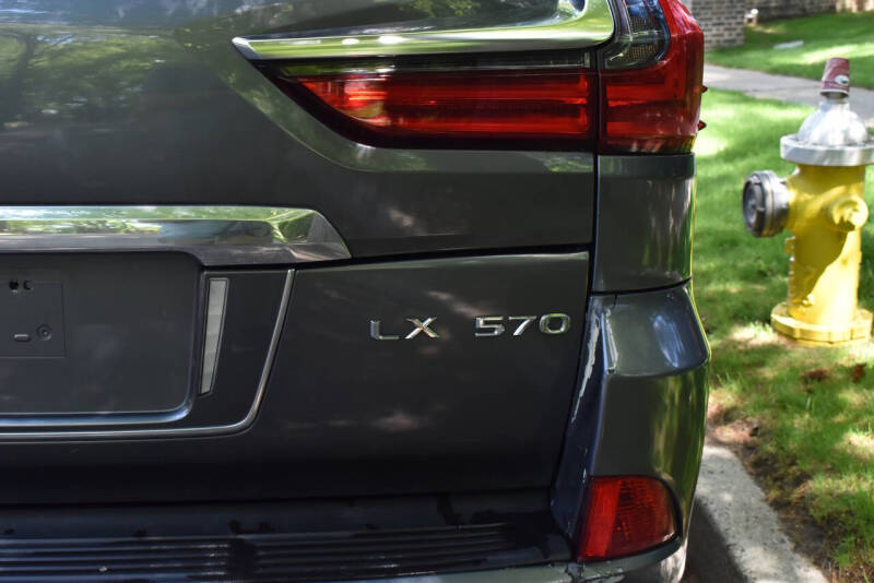 2018 Lexus LX 570 Three-Row