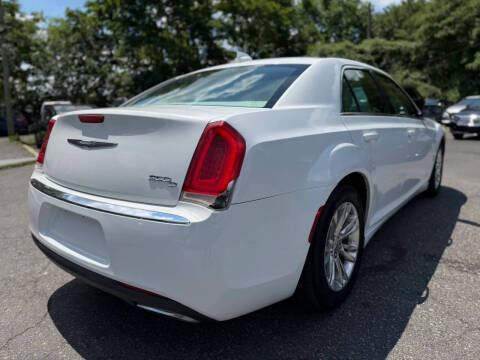 2016 Chrysler 300 C