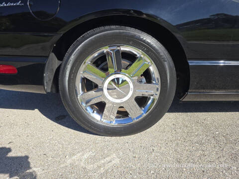 2005 Ford Thunderbird Deluxe