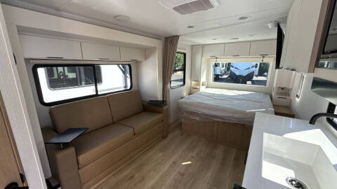 2026 Winnebago Thrive