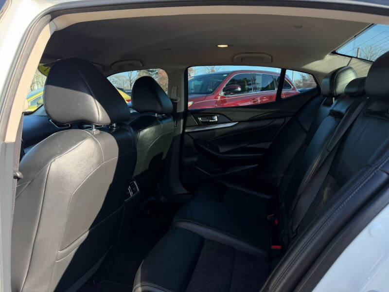 2017 Nissan Maxima 3.5 SR