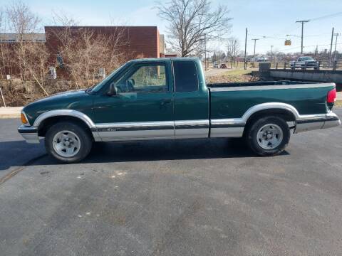 1996 Chevrolet S-10 for sale at GLASS CITY AUTO CENTER in Lancaster OH
