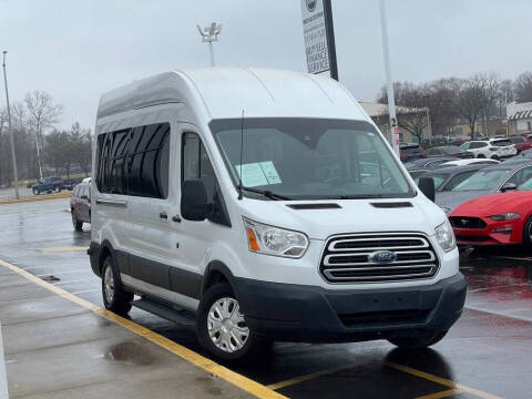 2018 Ford Transit for sale at INDY AUTO MAN in Indianapolis IN