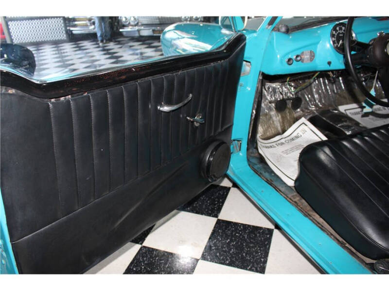 1957 Nash Metropolitan