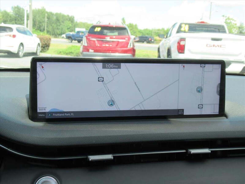 2022 Genesis GV70 2.5T Standard