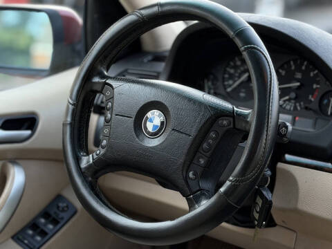 2002 BMW X5 3.0i