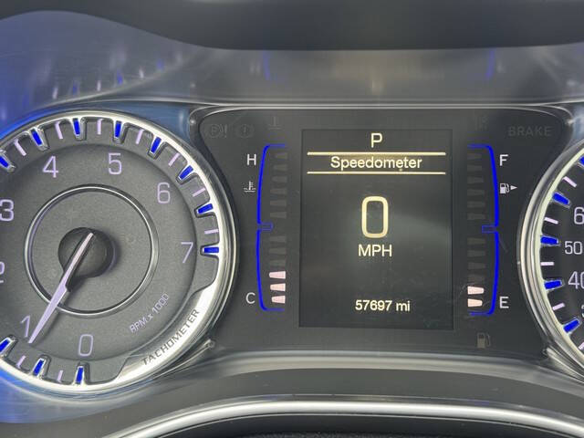 2017 Chrysler 200 Limited