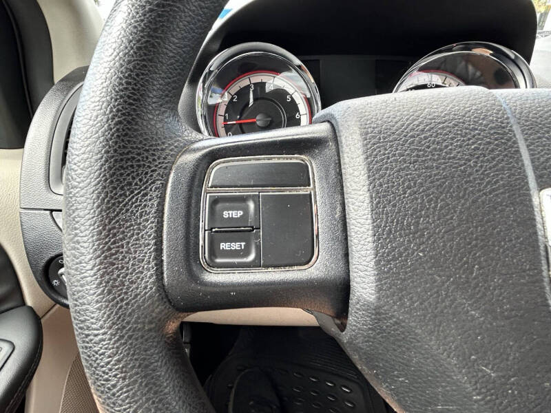 2013 Dodge Grand Caravan SE