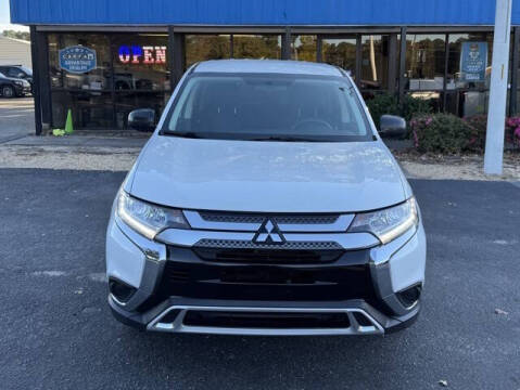 2020 Mitsubishi Outlander ES