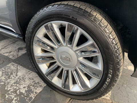 2018 Cadillac Escalade Platinum